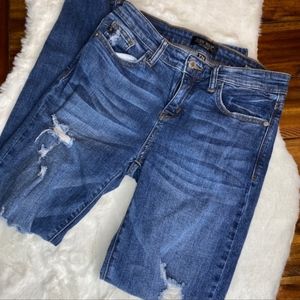 Judy Blue Distressed Boyfriend Fit Jeans - 28